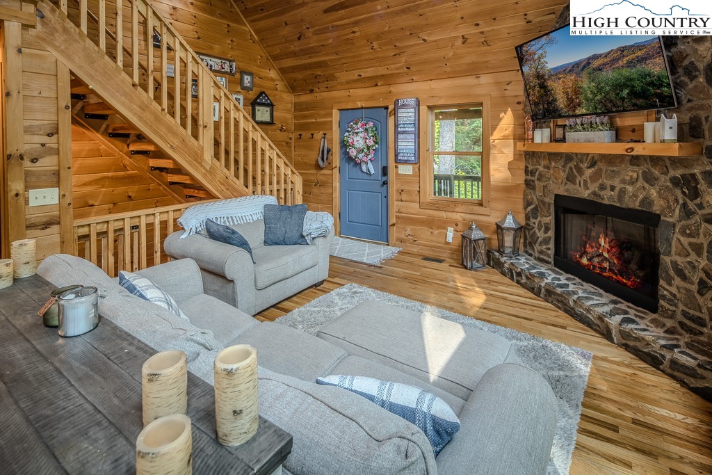 8012 Big Ivy Road Purlear, NC 28665 - Photo 10 of 46 Gallery Image 10