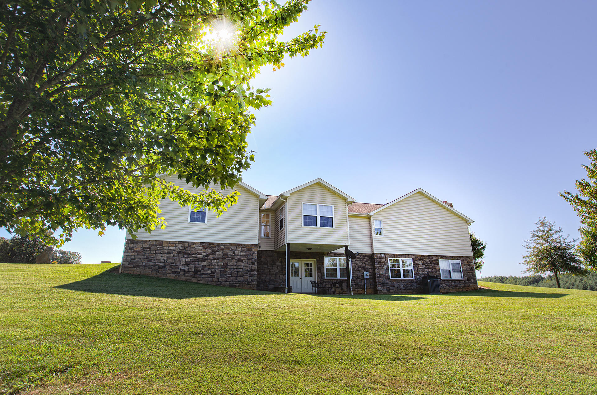 1578 Oak Ridge Road Buchanan, VA 24066 - Photo 25 of 40 Offers Mountain views