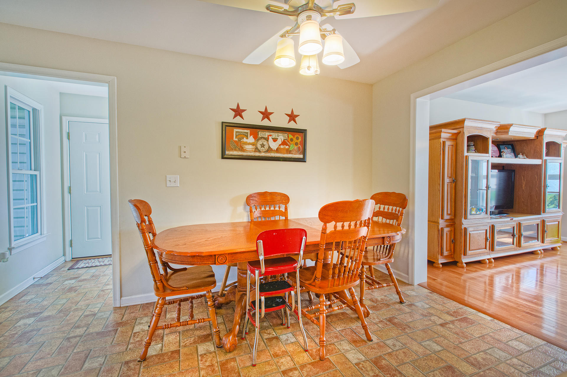 1578 Oak Ridge Road Buchanan, VA 24066 - Photo 7 of 40 Dining Area