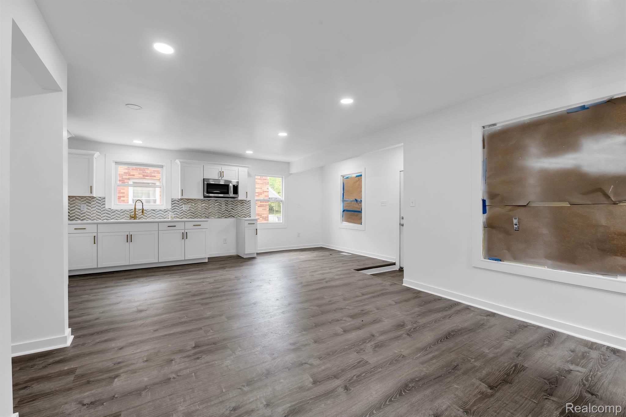 15728 Evergreen Road Detroit, MI 48223 - Photo 8 of 18 Gallery Image 8