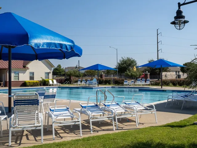 a view of a tennis court