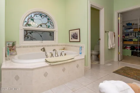 $985,000 | 22 Airdrie Court, Pinehurst, NC 28374