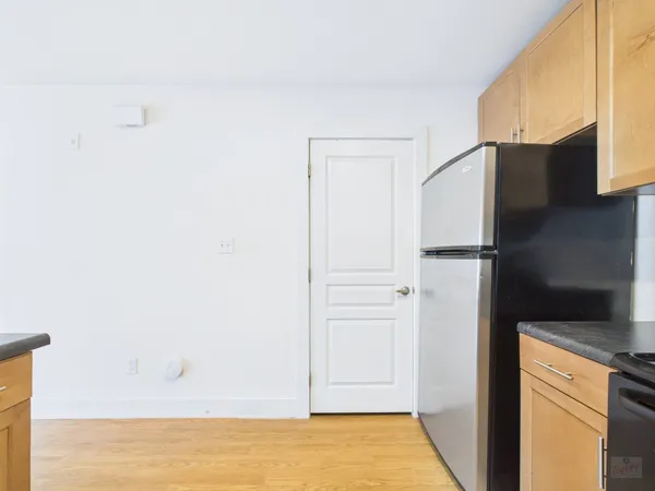 a view of walk in closet