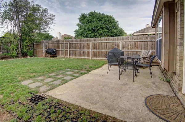 $325,000 | 8905 San Joaquin Trail, Fort Worth, TX 76118