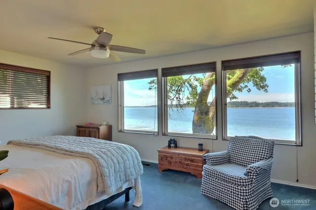 a utility room with closet a washer and dryer