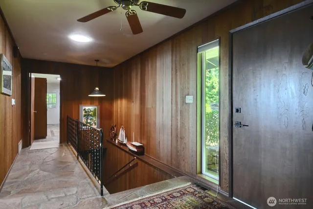 a view of a dinning table and chairs in the patio