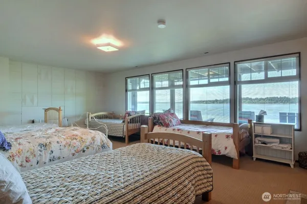 $1,999,500 | 7504 Crescent Beach Rd Nortwest, Vaughn, WA 98394
