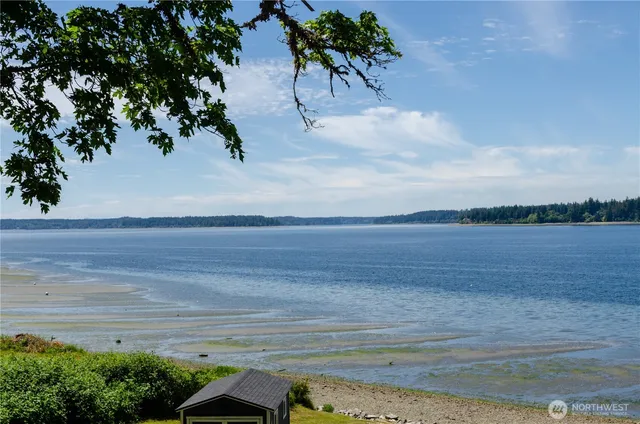 $2,149,000 | 7504 Crescent Beach Rd Nortwest, Vaughn, WA 98394