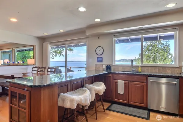 $1,999,500 | 7504 Crescent Beach Rd Nortwest, Vaughn, WA 98394