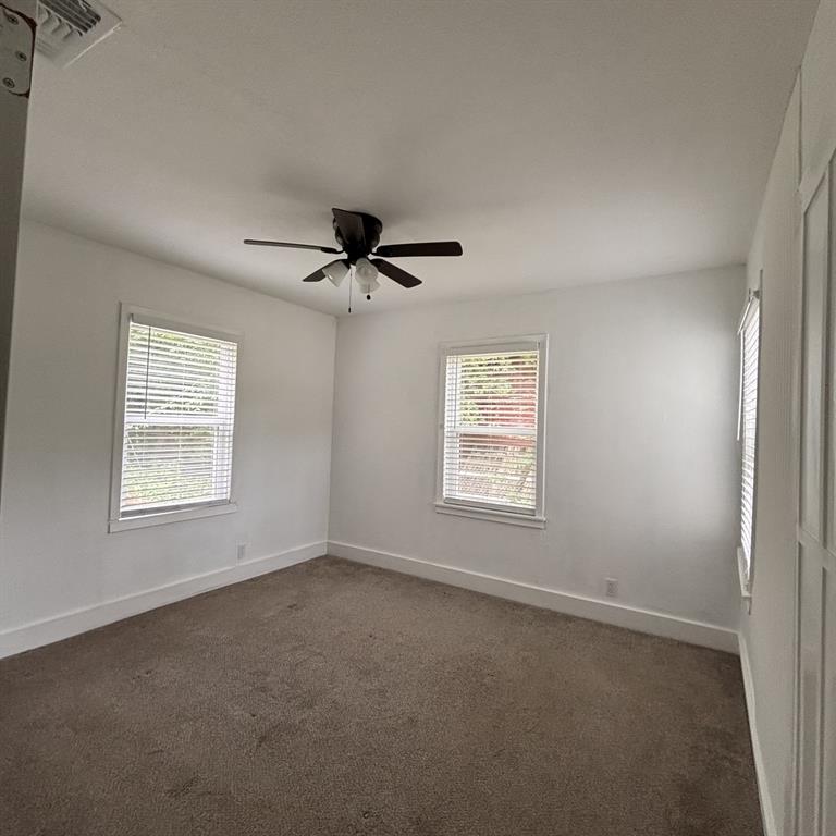 1104 Locust Street Gainesville, TX 76240 - Photo 8 of 10