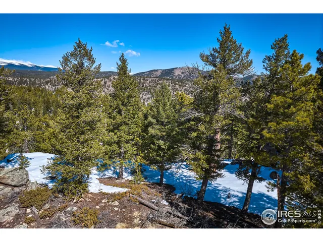 a view of a outdoor space