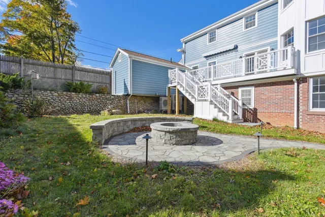 a front view of house with yard
