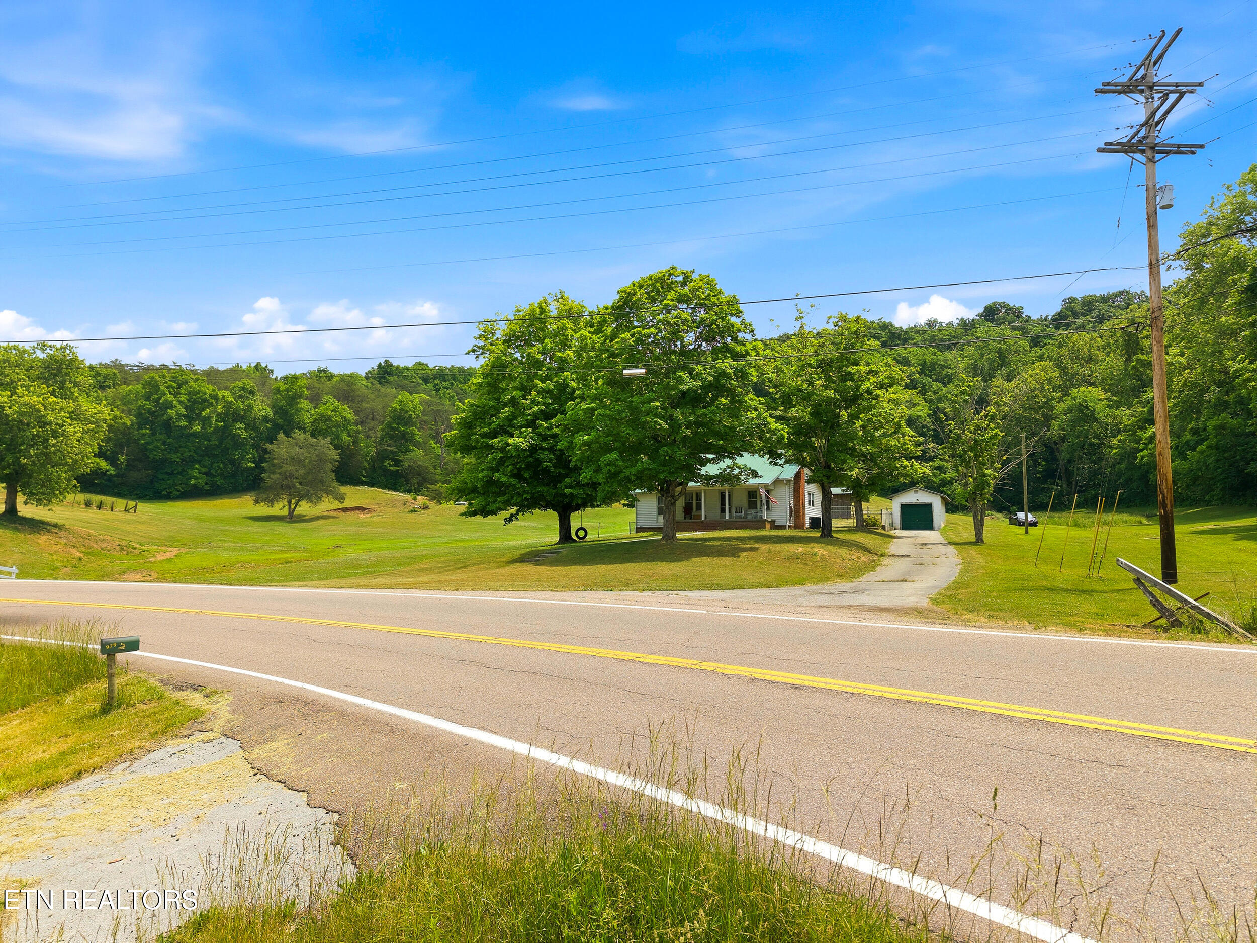 979 Highway 92 Rutledge, TN 37861 - Photo 6 of 36 3_979_tn-92_0003