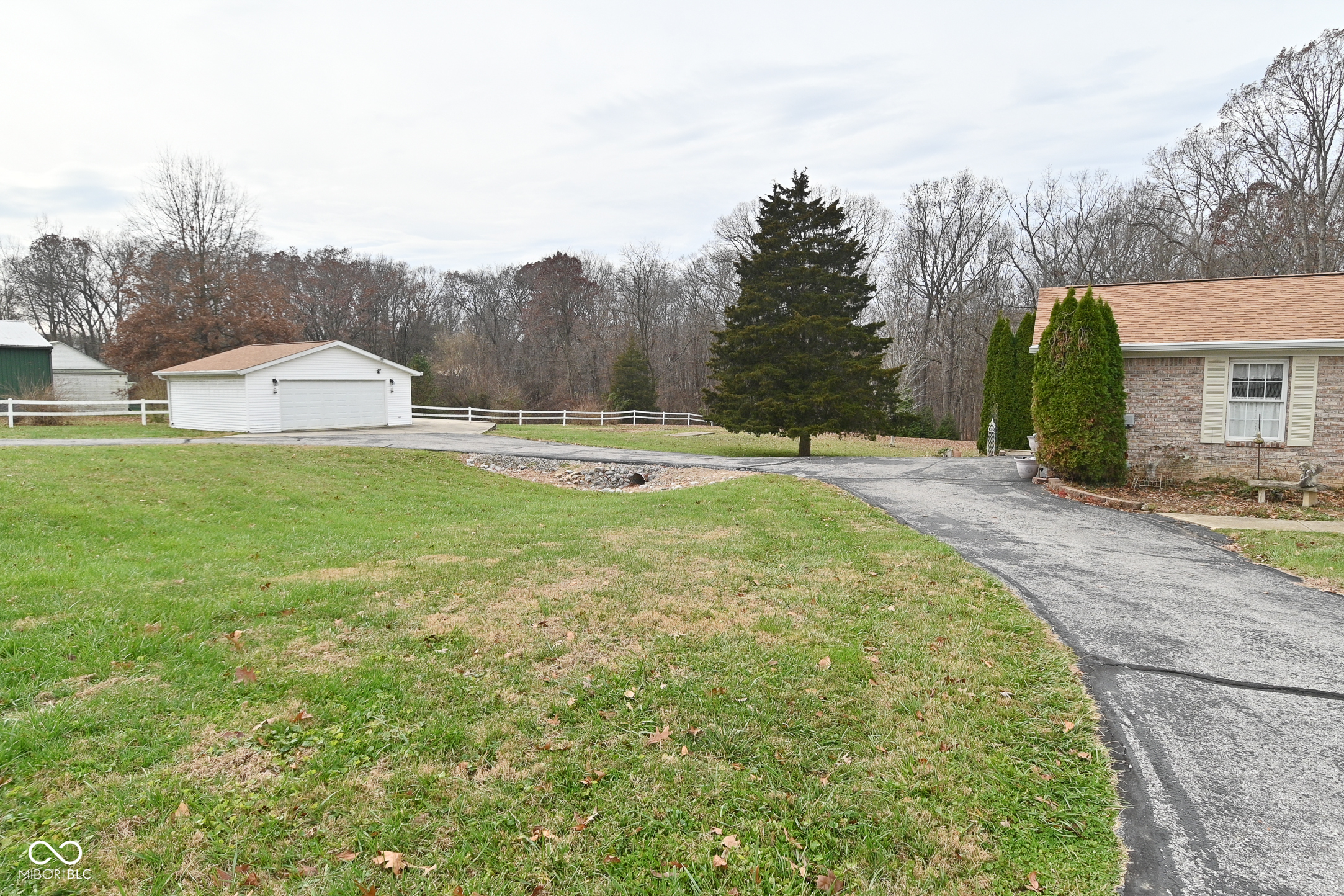 3770 Wilbur Road Martinsville, IN 46151 - Photo 4 of 64