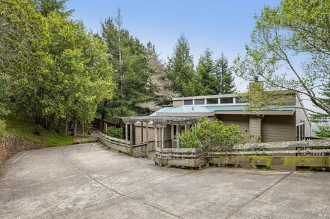 $1,450,000 | 95 Sunnyside Drive, Inverness, CA 94937