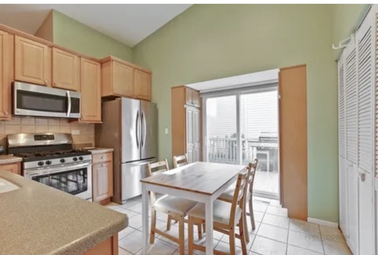 118 Bedford Road Mundelein, IL 60060 - Photo 7 of 14