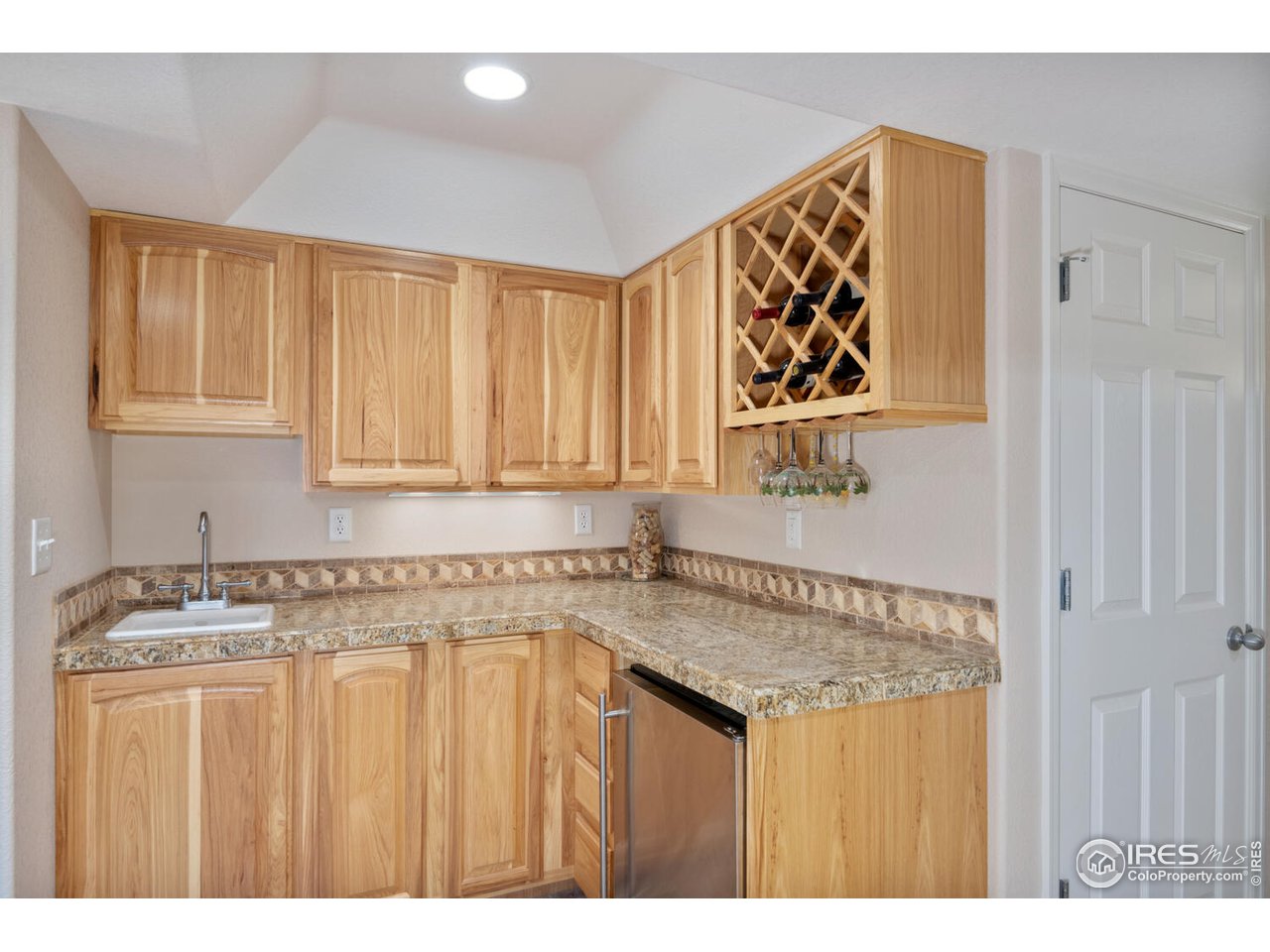 3767 Kentford Road Fort Collins, CO 80525 - Photo 26 of 32 Lower Wet Bar