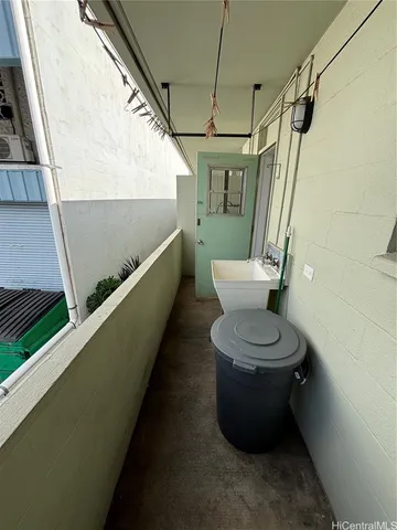 $1,400 | 1924 Kalani Street, Unit 4, Honolulu, HI 96819