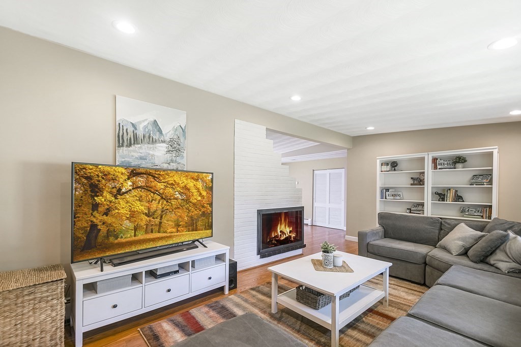 49 Lohnes Road Framingham, MA 01701 - Photo 13 of 38 Gallery Image 13