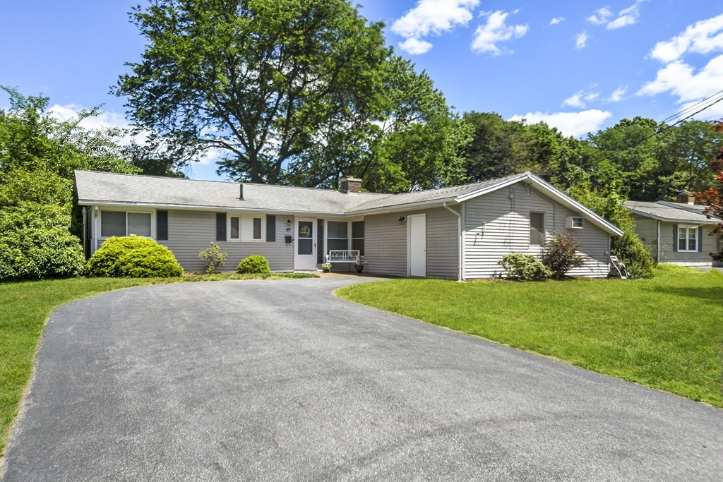 49 Lohnes Road Framingham, MA 01701 - Photo 2 of 38 Gallery Image 2