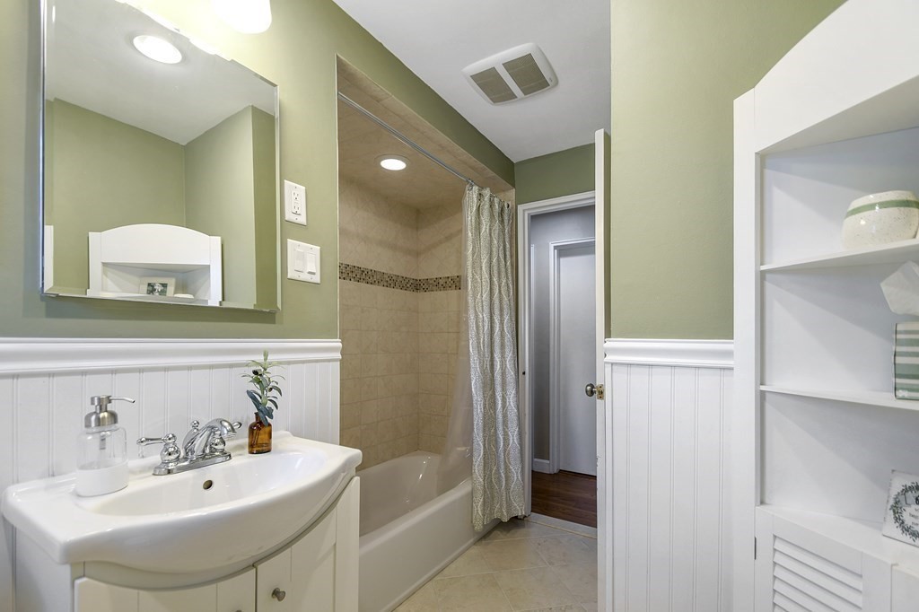 49 Lohnes Road Framingham, MA 01701 - Photo 30 of 38 Gallery Image 30