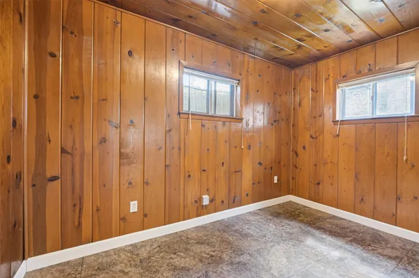 $2,050 | 5505 Huisache Street, Houston, TX 77081