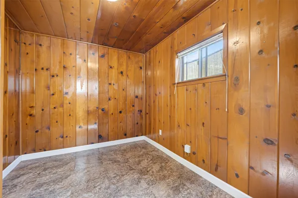 $2,050 | 5505 Huisache Street, Houston, TX 77081