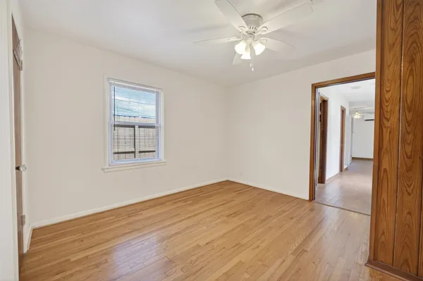 $2,050 | 5505 Huisache Street, Houston, TX 77081