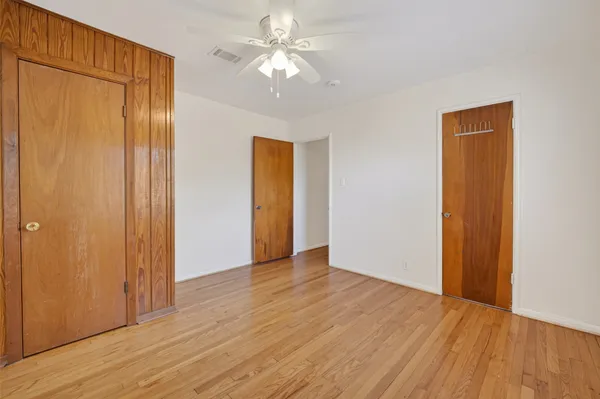 $2,050 | 5505 Huisache Street, Houston, TX 77081