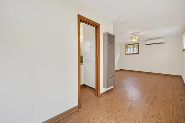 $2,050 | 5505 Huisache Street, Houston, TX 77081