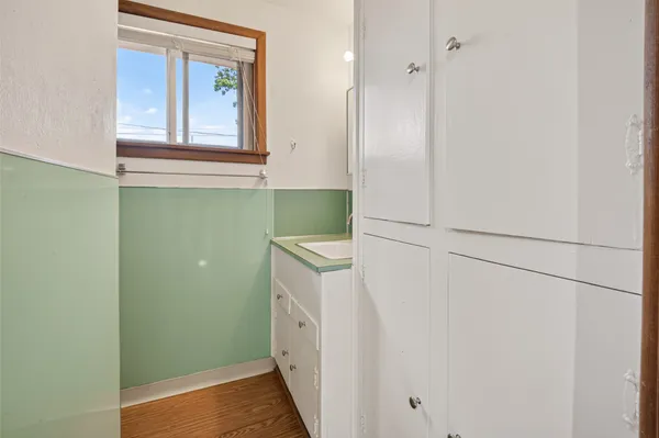 $2,050 | 5505 Huisache Street, Houston, TX 77081