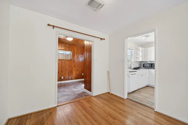 $2,050 | 5505 Huisache Street, Houston, TX 77081