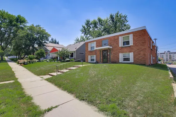$775,000 | 2236 West Pinehurst Avenue, St. Paul, MN 55116