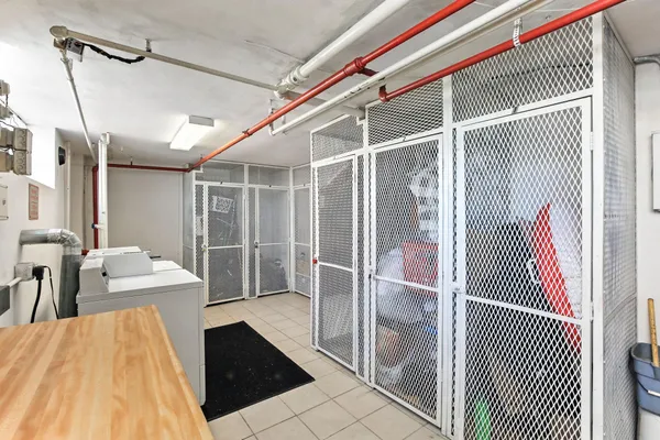 $775,000 | 2236 West Pinehurst Avenue, St. Paul, MN 55116