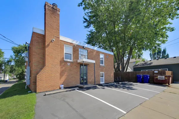 $775,000 | 2236 West Pinehurst Avenue, St. Paul, MN 55116