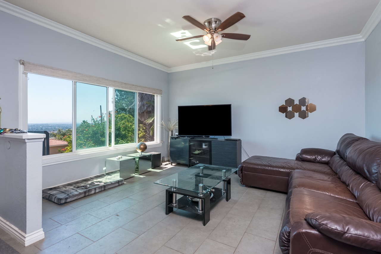 1663 Maria Avenue Spring Valley, CA 91977 - Photo 2 of 7 Gallery Image 2
