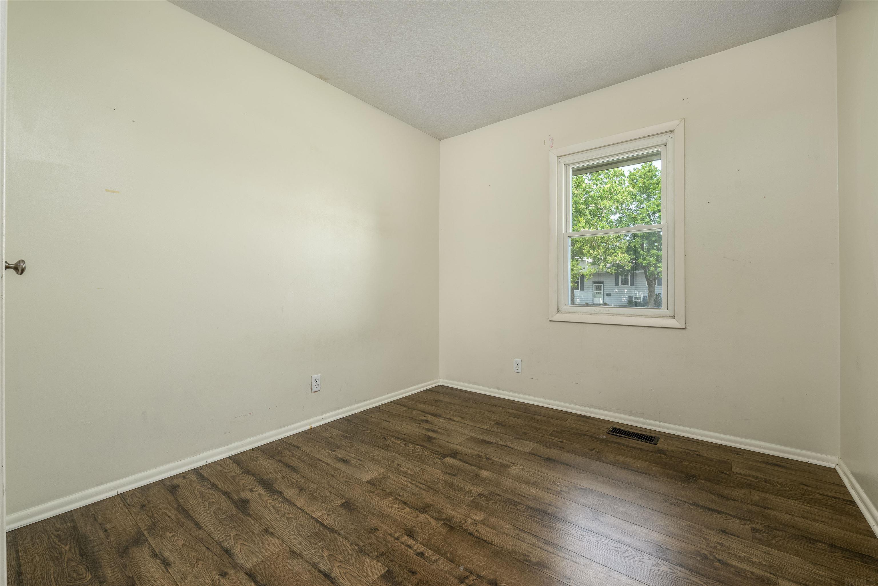 1524 Cinnamon Road Fort Wayne, IN 46825 - Photo 17 of 22 Gallery Image 17