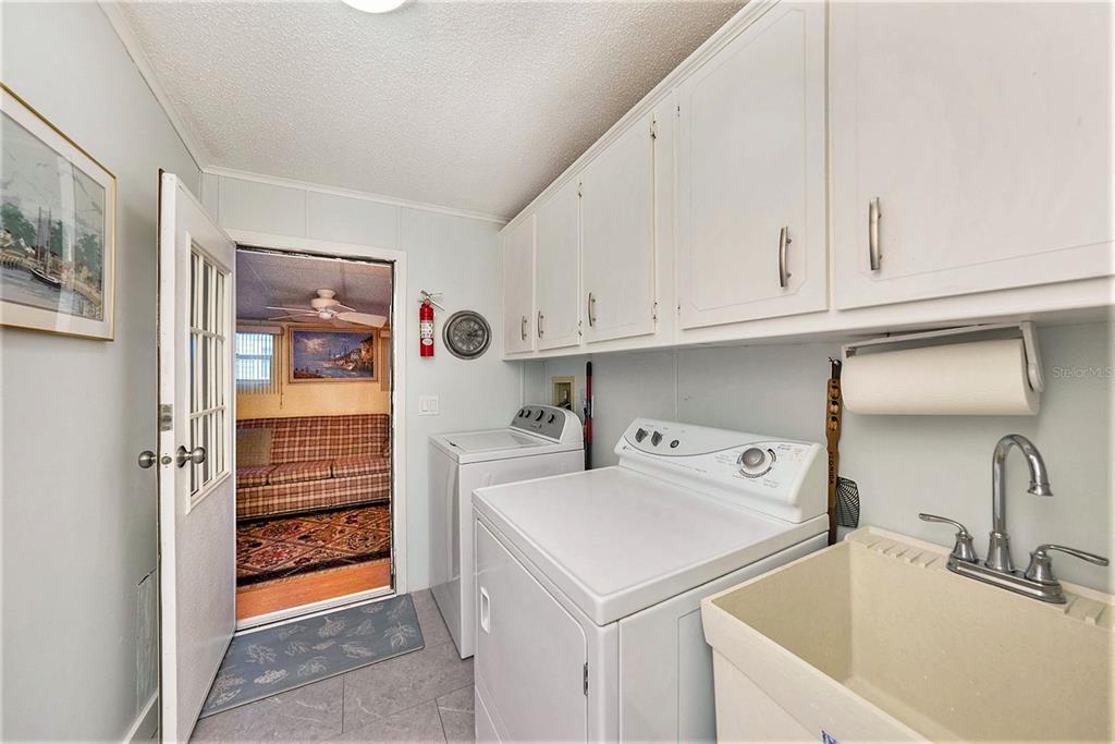 1001 Starkey Road, Unit 588 Largo, FL 33771 - Photo 21 of 23 Gallery Image 21