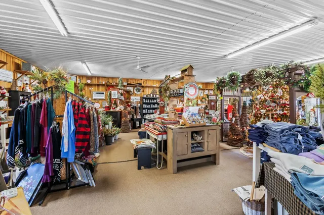 $1,100,000 | 1514 North 6th Street, Monticello, IN 47960