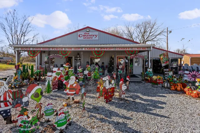 $1,100,000 | 1514 North 6th Street, Monticello, IN 47960