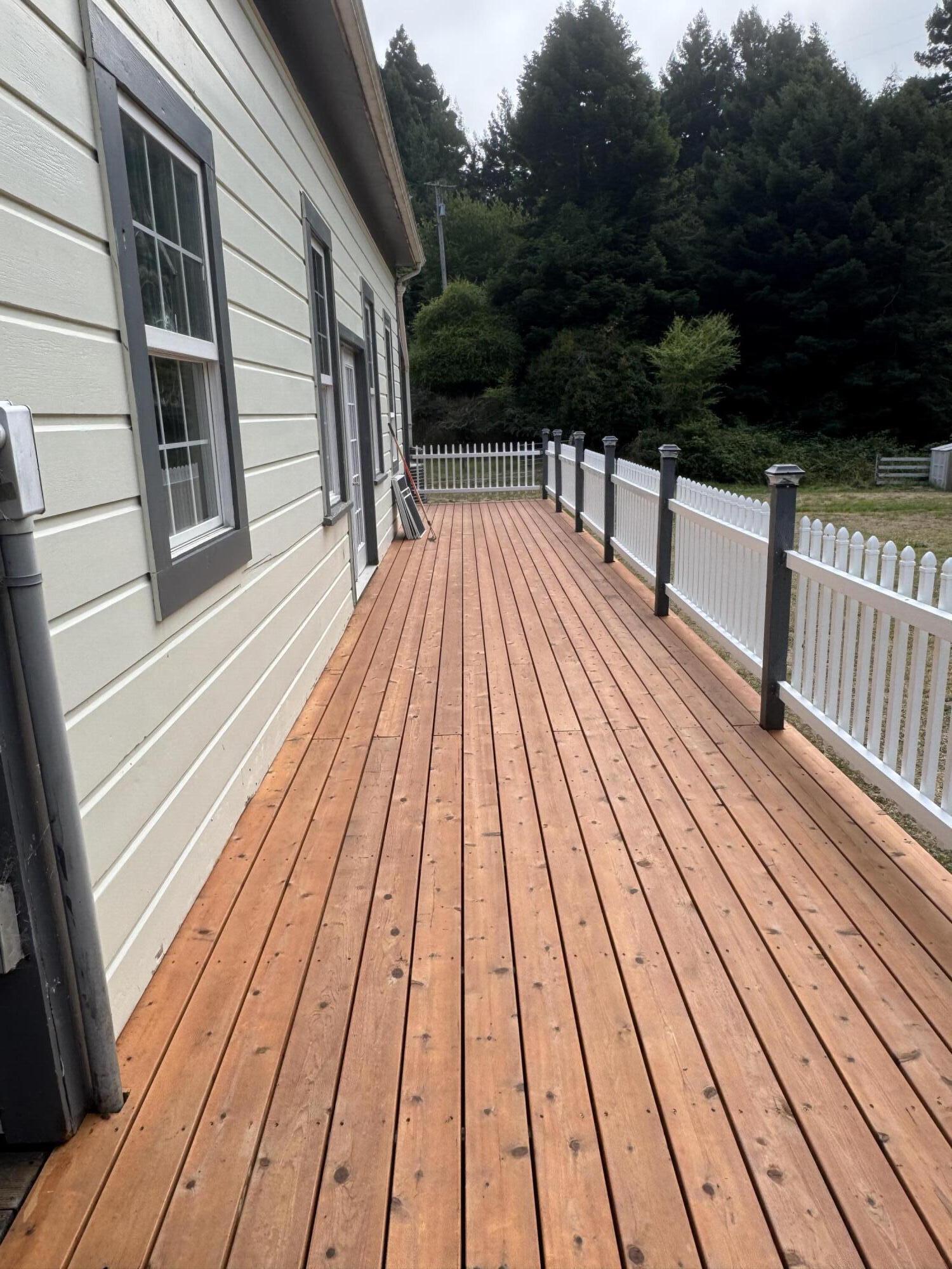 8472 Elk River Road Eureka, CA 95503 - Photo 8 of 46