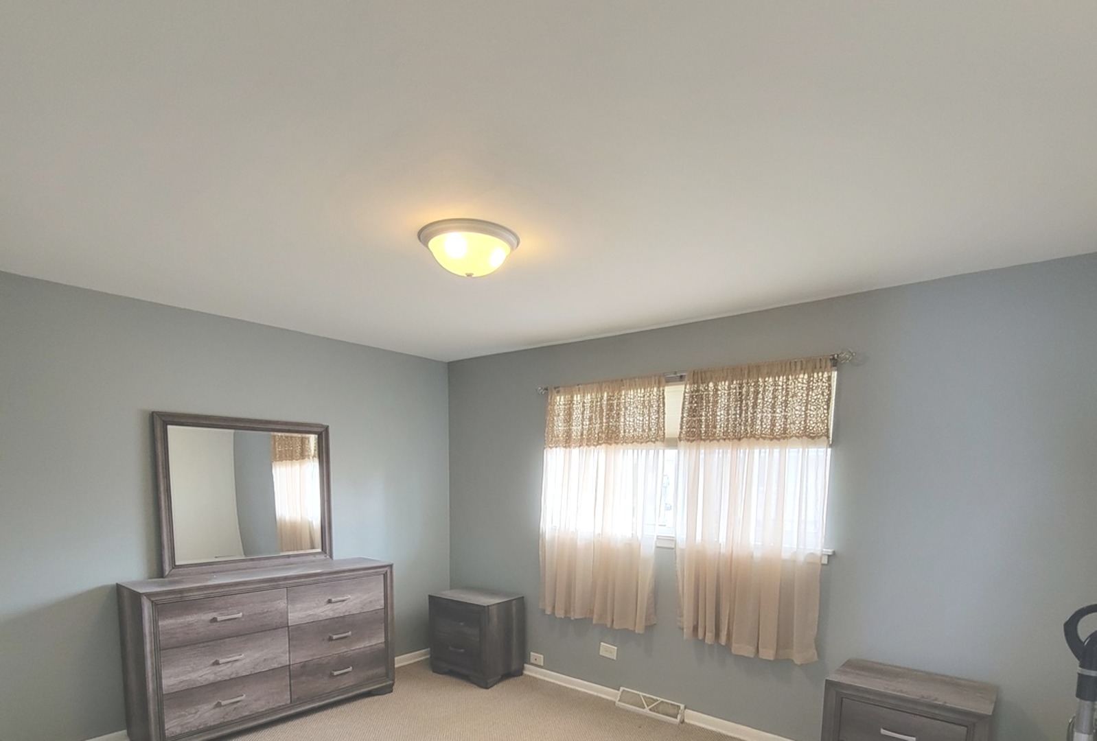 813 Valley Stream Drive, Unit D Wheeling, IL 60090 - Photo 4 of 8