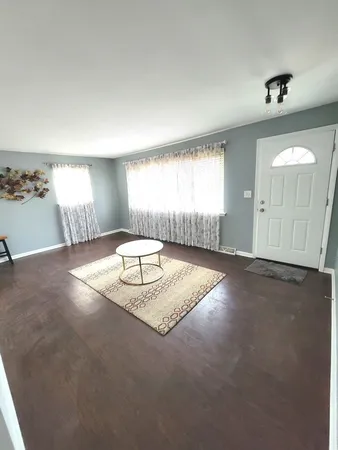 $238,000 | 813 Valley Stream Drive, Unit D, Wheeling, IL 60090