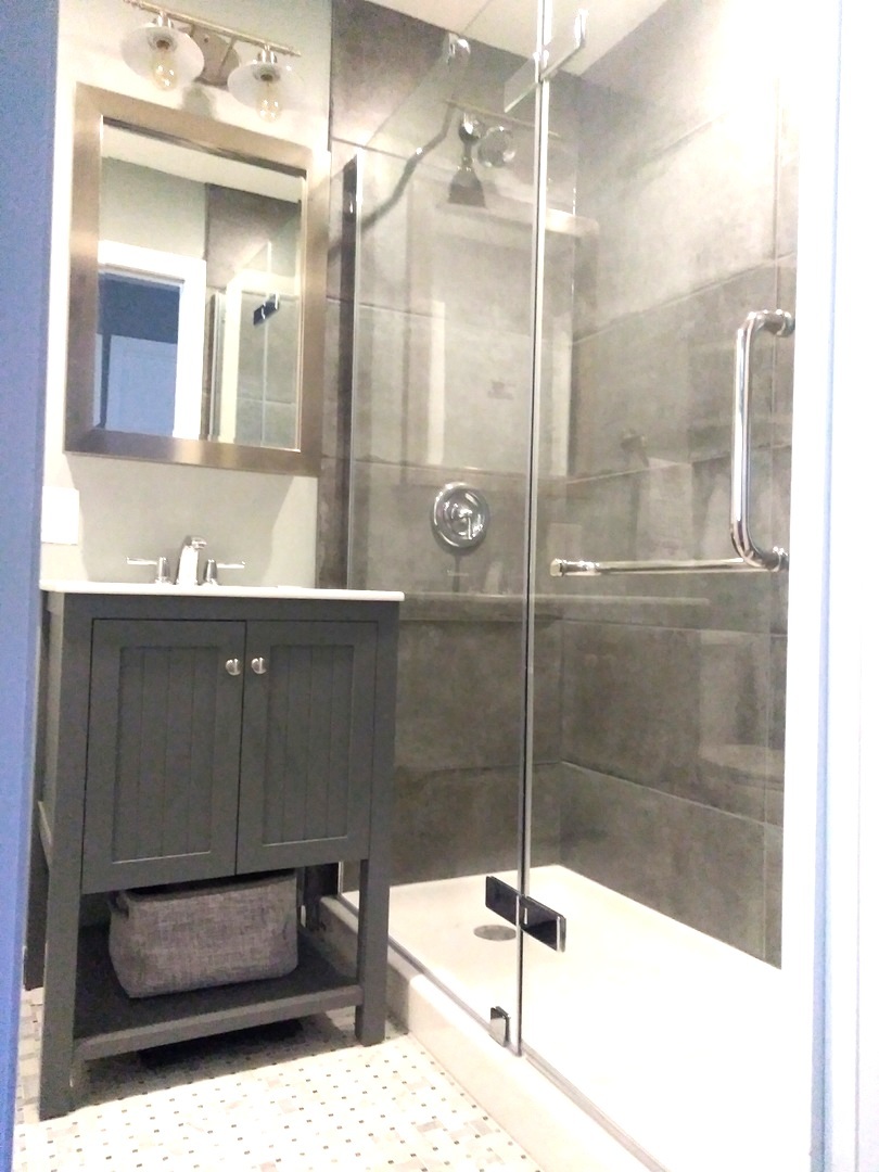 813 Valley Stream Drive, Unit D Wheeling, IL 60090 - Photo 6 of 8