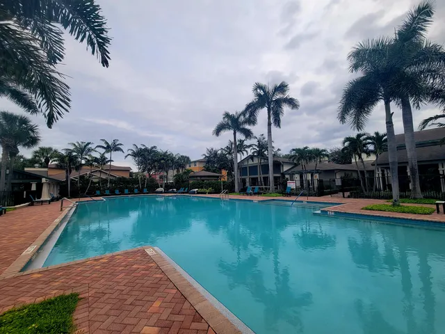 $2,600 | 750 Millbrae Court, Unit 5, West Palm Beach, FL 33401