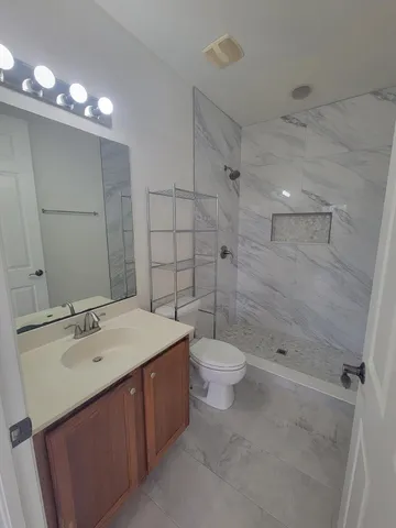 $2,600 | 750 Millbrae Court, Unit 5, West Palm Beach, FL 33401