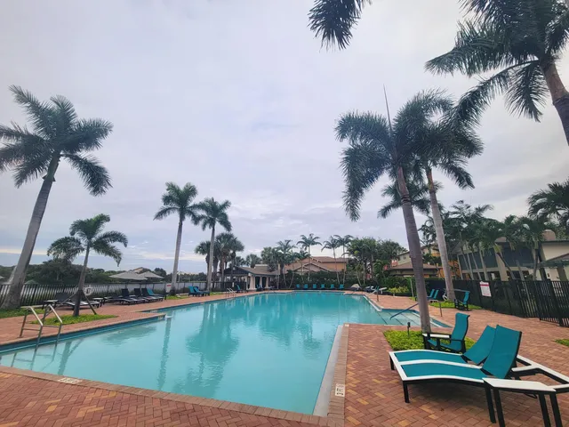 $2,600 | 750 Millbrae Court, Unit 5, West Palm Beach, FL 33401