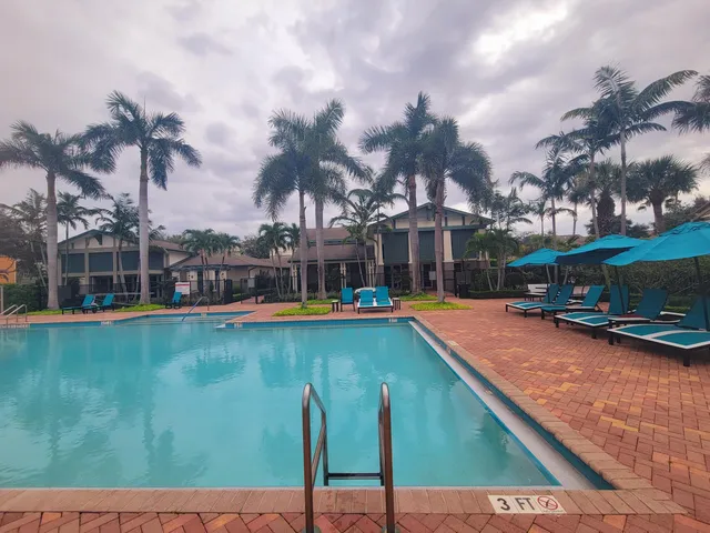 $2,600 | 750 Millbrae Court, Unit 5, West Palm Beach, FL 33401