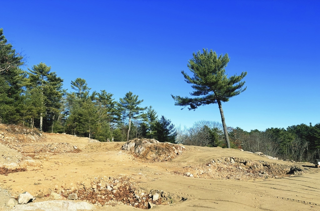 5 Kings Way Manchester, MA 01944 - Photo 12 of 39