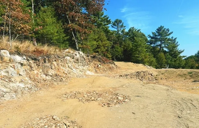 $1,100,000 | 5 Kings Way, Manchester, MA 01944